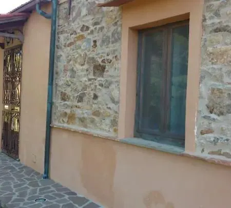 Dom wakacyjny Trilocale Con Piscina Nibbiaia